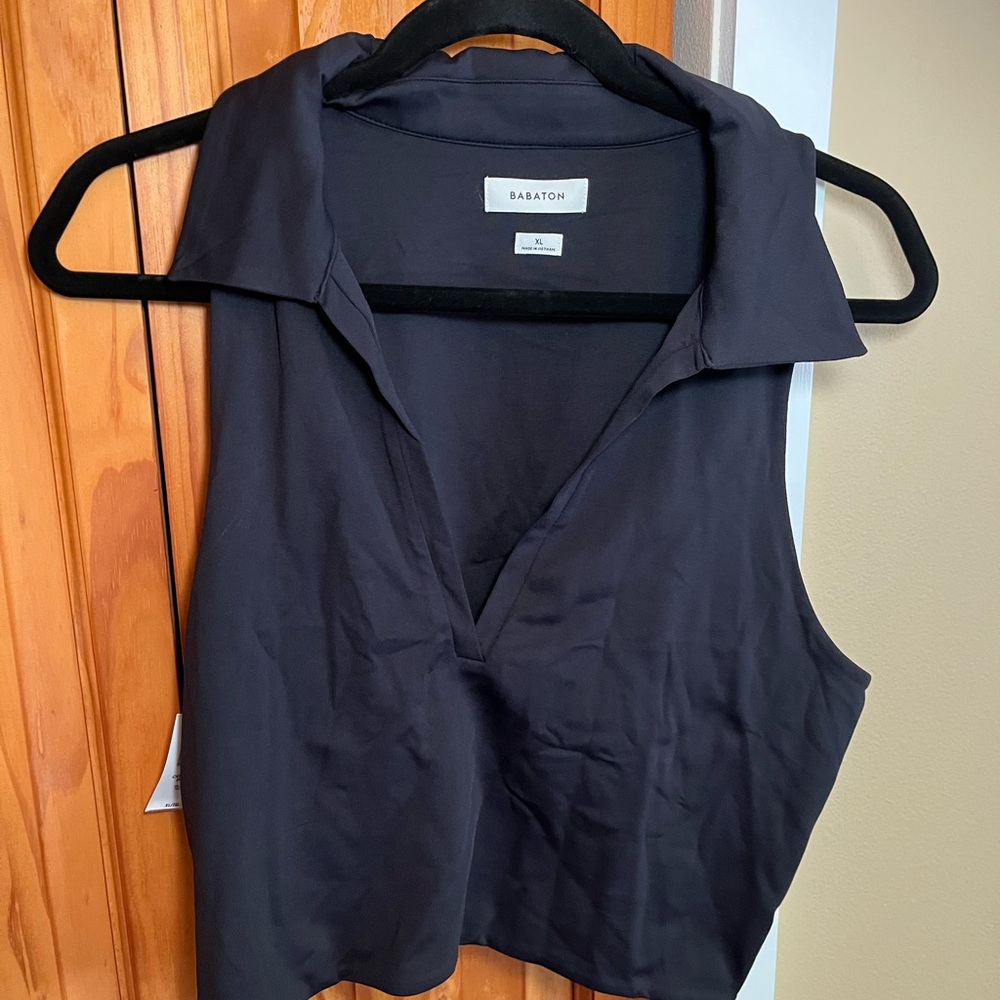 Aritzia Babaton Black Sleeveless Contour Polo Crop Top NWT